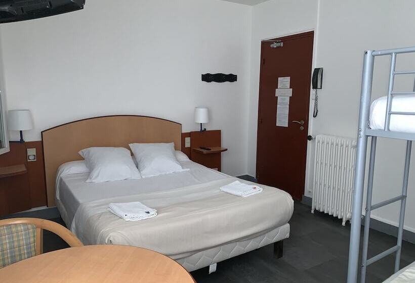 غرفة قياسية رباعية, Hôtel Mondial