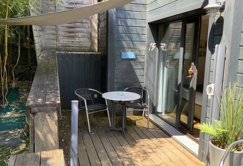 חדר סטנדרט, Monet