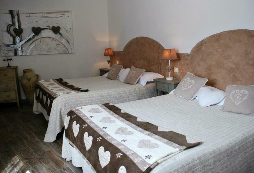 4인용 스탠다드 룸, Hôtel Restaurant La Caravelle