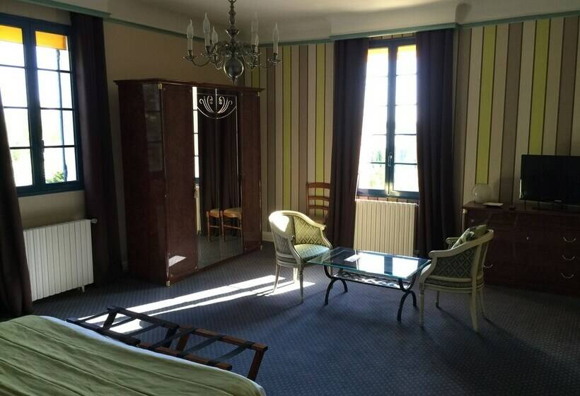 Superior Room, La Villa St Laurent   Bergerac