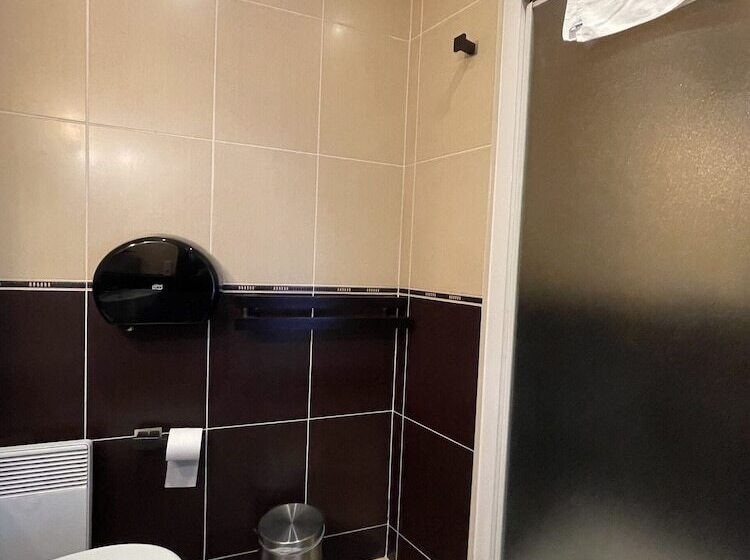 标准间, Le Celtic