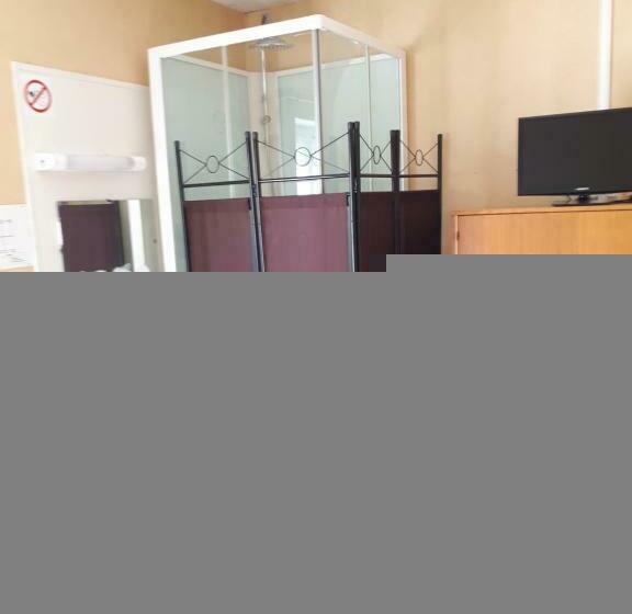 سرير فى غرفة مشتركه, Le Lithana