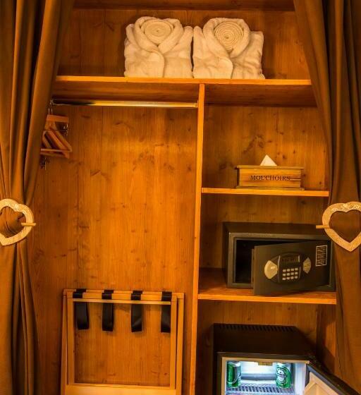 Классический Номер, Les Monts Charvin