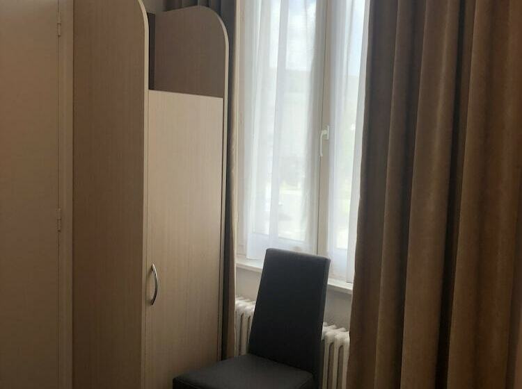 اتاق استاندارد سه نفره, Mille  Saveurs