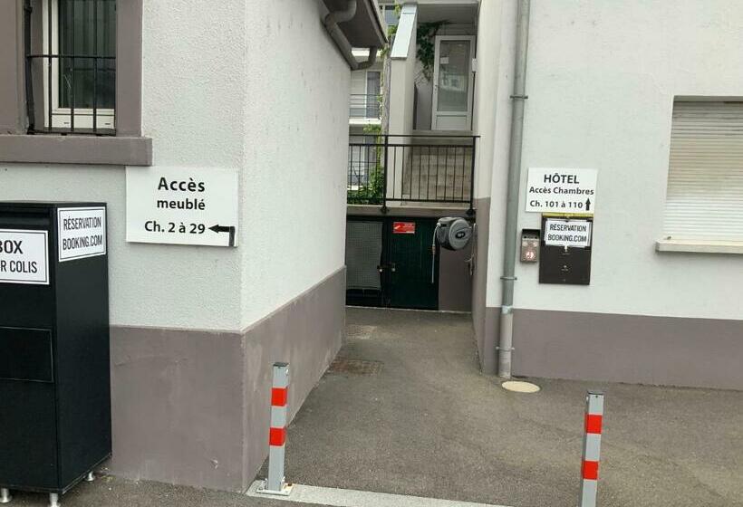 إستوديو قياسى, Studio/hôtel Porte De France