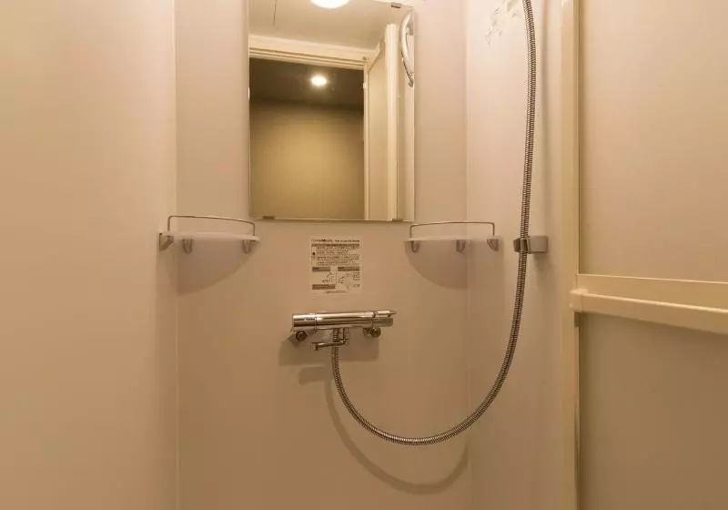 Comfort-huone, Un Hôtel En Ville