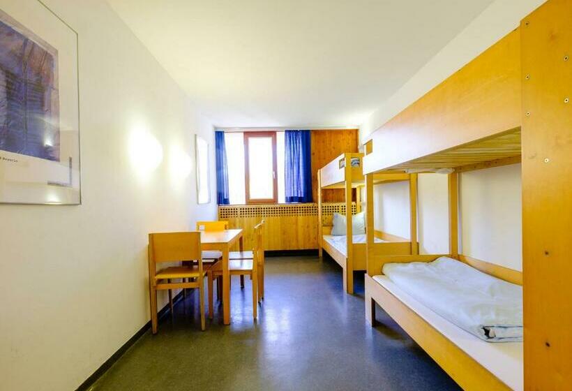 غرفة قياسية رباعية حمام مشترك, Internationales Jugendgästehaus Dachau