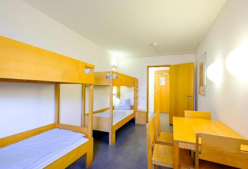 غرفة قياسية رباعية حمام مشترك, Internationales Jugendgästehaus Dachau