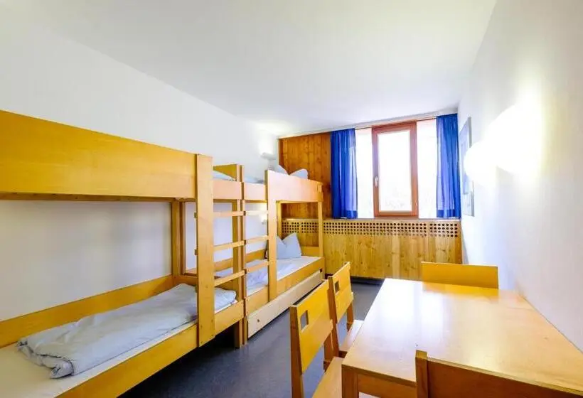 Classic Neljän Hengen Huone, Internationales Jugendgästehaus Dachau