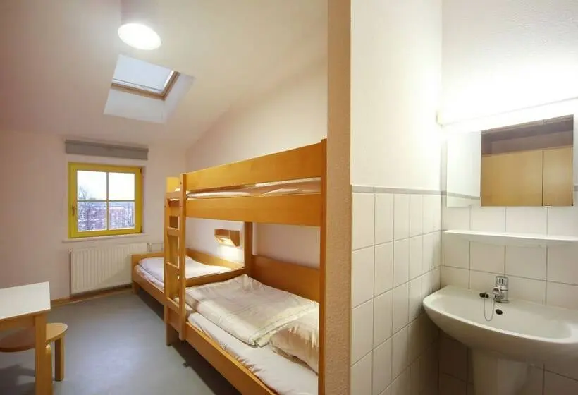 バスルーム共有のトリプルスタンダード, Djh Jugendherberge Greifswald   Hostel