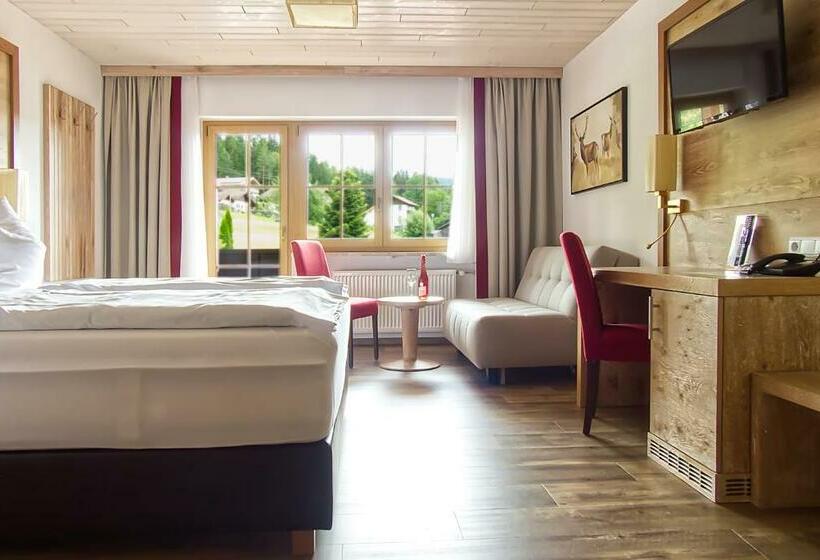 Номер Superior, Garnihotel Zur Linde Bayerischer Wald Aktivcard Mit 130 Kostenfreien Leistungen Kostenloser Pa