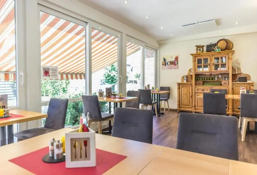 Standard Single Room, Altes Schulhaus