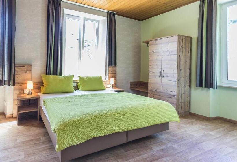 Трехместный Номер Базовый, Altes Schulhaus