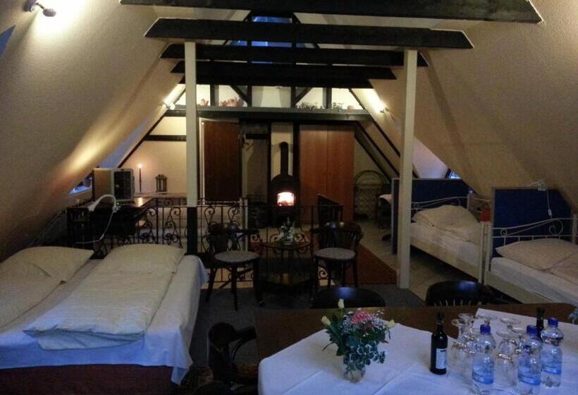 家庭间, Altes Zollhaus Am Klinikum