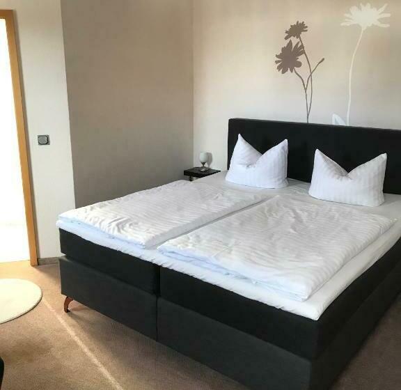 스탠다드 룸, Am Maibaum