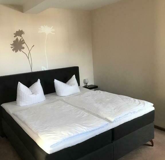 스탠다드 룸, Am Maibaum