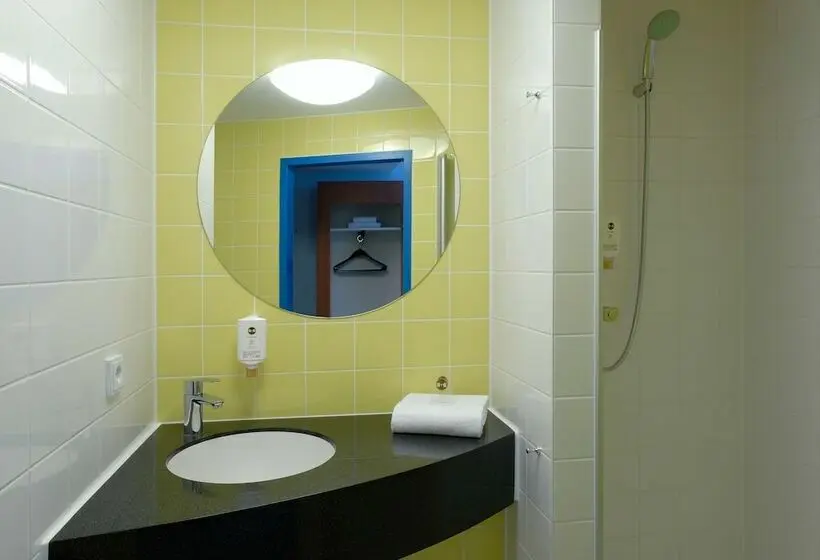 Standard-huone, B&b Hotel Düsseldorf Mitte
