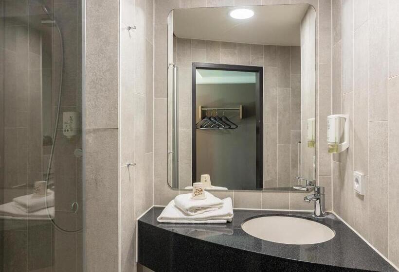 标准间, B&b Hotel Düsseldorf Mitte