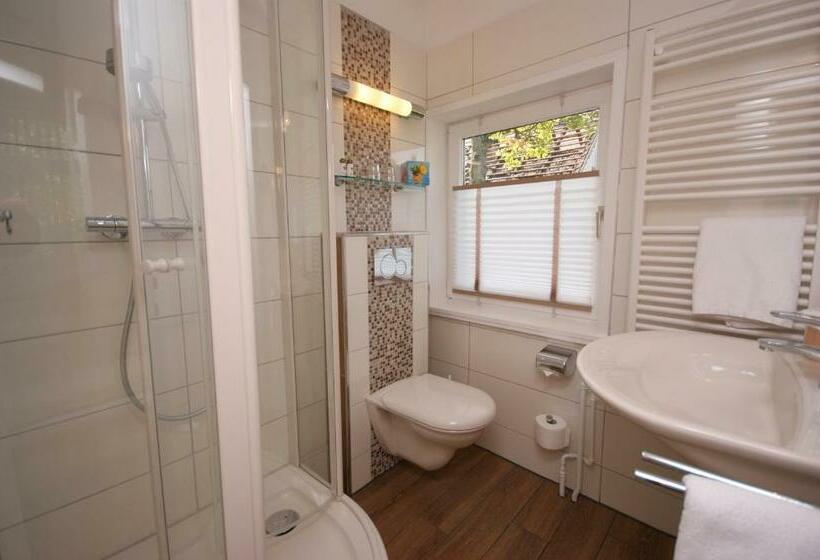 스탠다드 룸, Beckröge