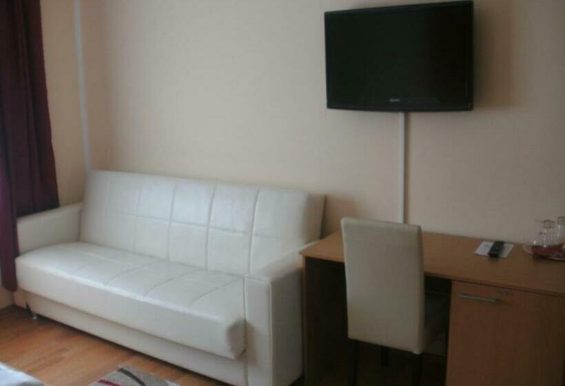 Quarto Triplo Estandar, Rheinmoselview
