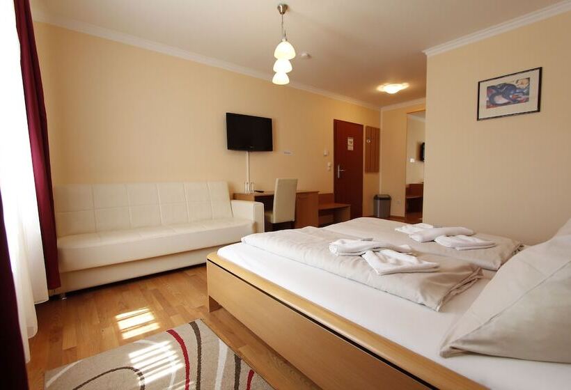 Quarto Triplo Estandar, Rheinmoselview