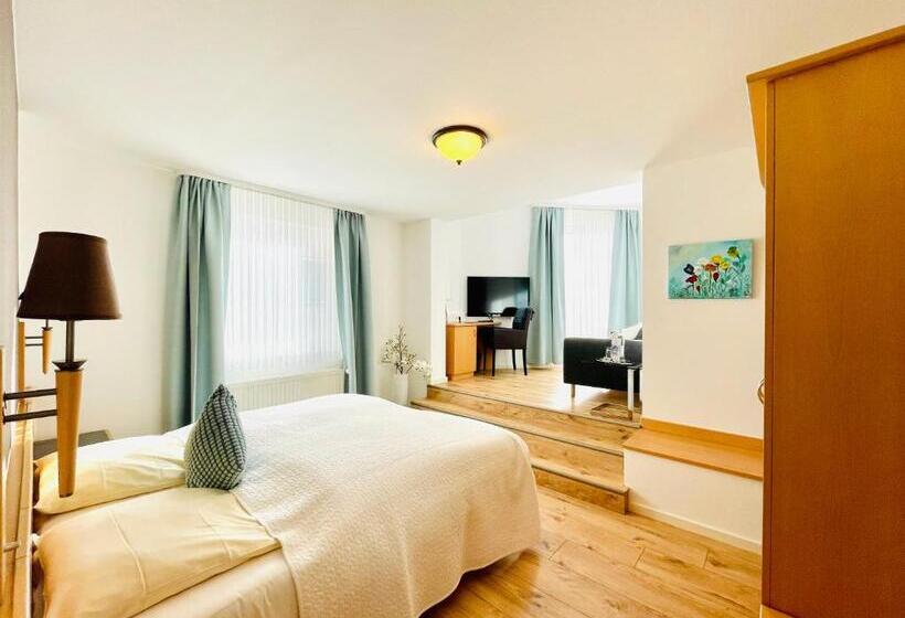 חדר קומפורט, Saarburger Hof