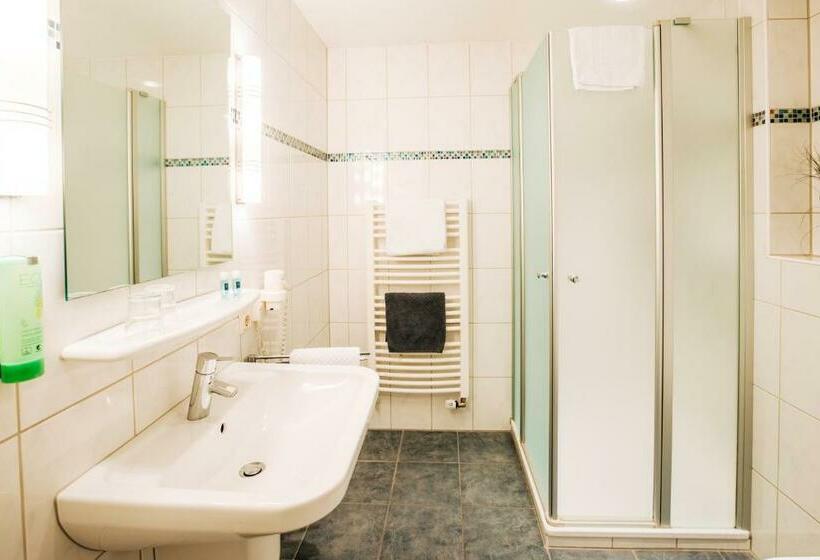 スイート, Schiffer