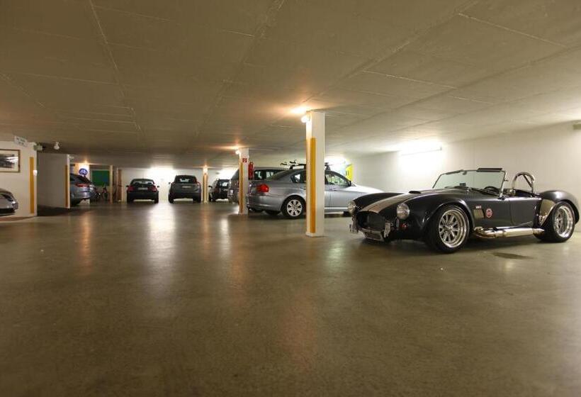 סטודיו סטנדרט עם מרפסת, Seeperle