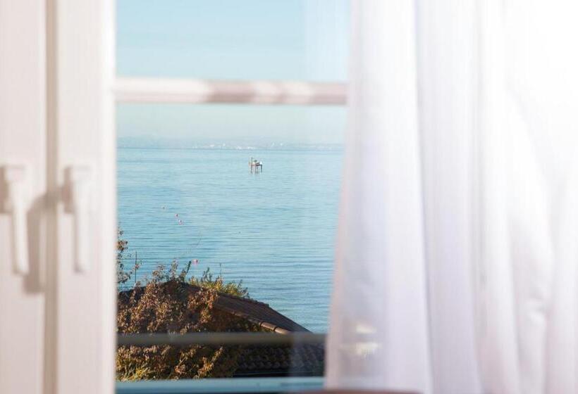 Suite with lake view, Seeperle