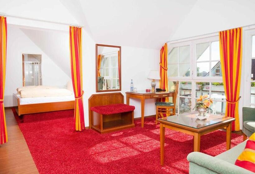 סוויטת ג'וניור עם מרפסת, Seeperle