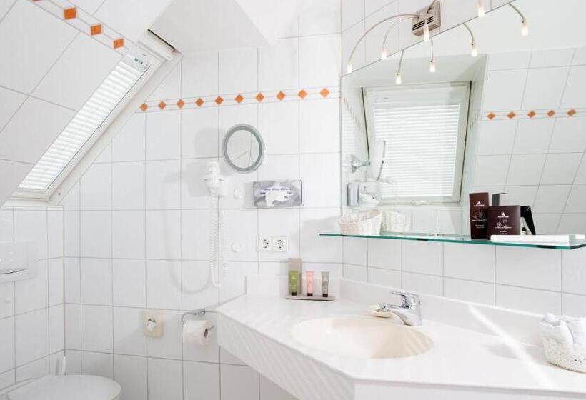 סוויטת ג'וניור עם מרפסת, Seeperle