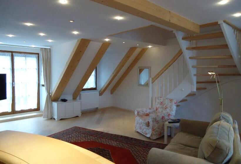 Студия Стандарт, Strand Cafe Meersburg