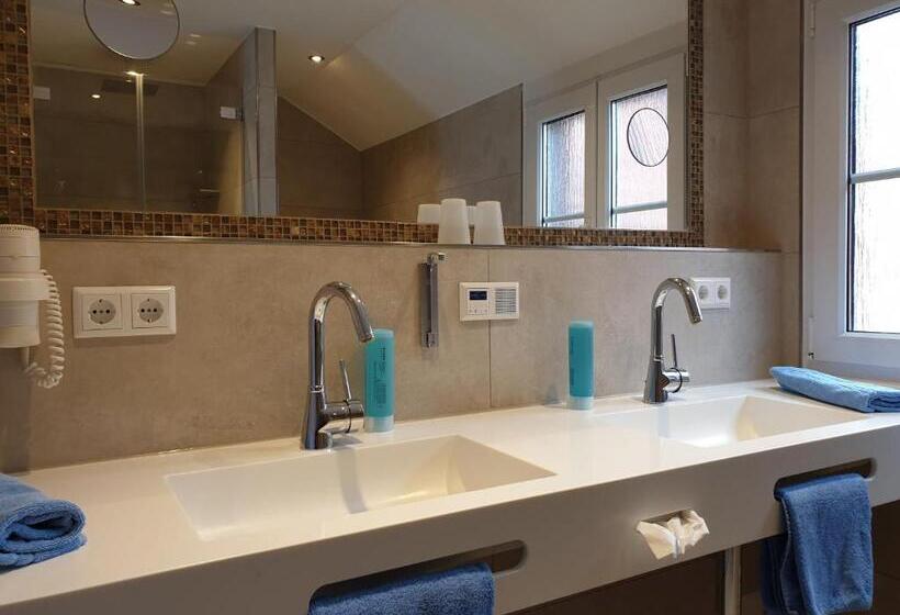 Номер Стандарт Вид на Озеро, Strand Cafe Meersburg