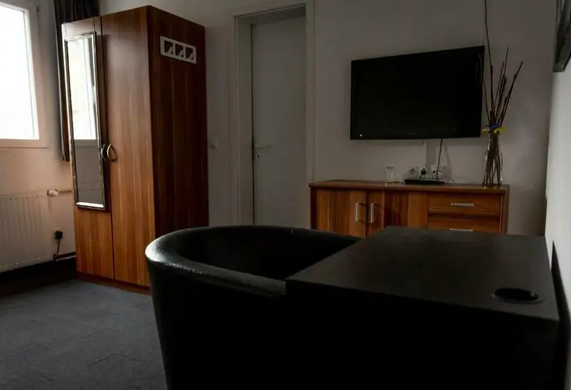 スタンダードシングルルーム, Tiefenhagen Sauerland