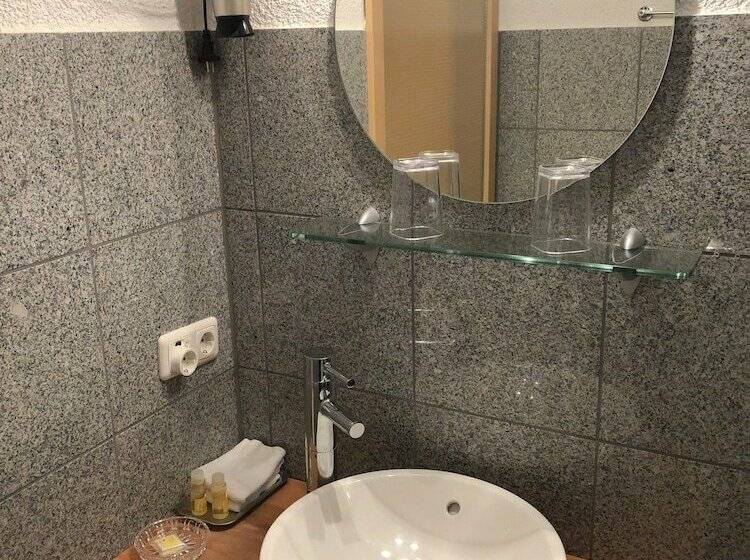 Номер Стандарт, Urberacher Hof