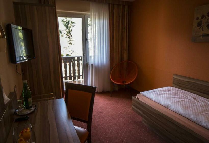 اتاق استاندارد یک نفره, Weinhaus Kreuter