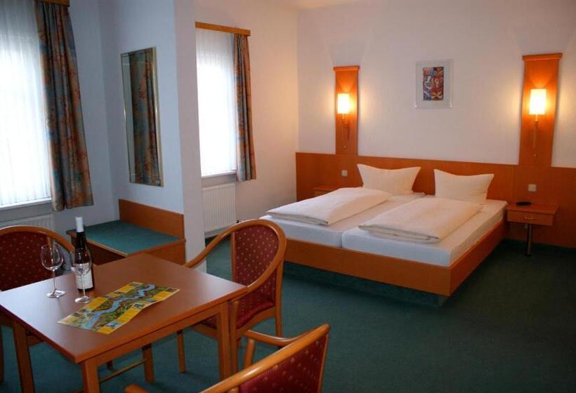 패밀리 스위트, Zur Post