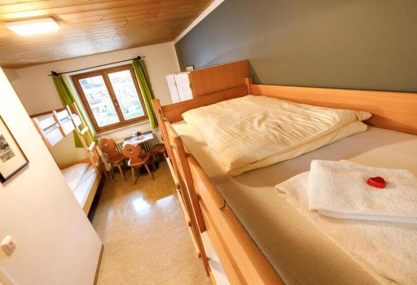 4인용 스탠다드 룸, Jugendherberge Kreuth Am Tegernsee