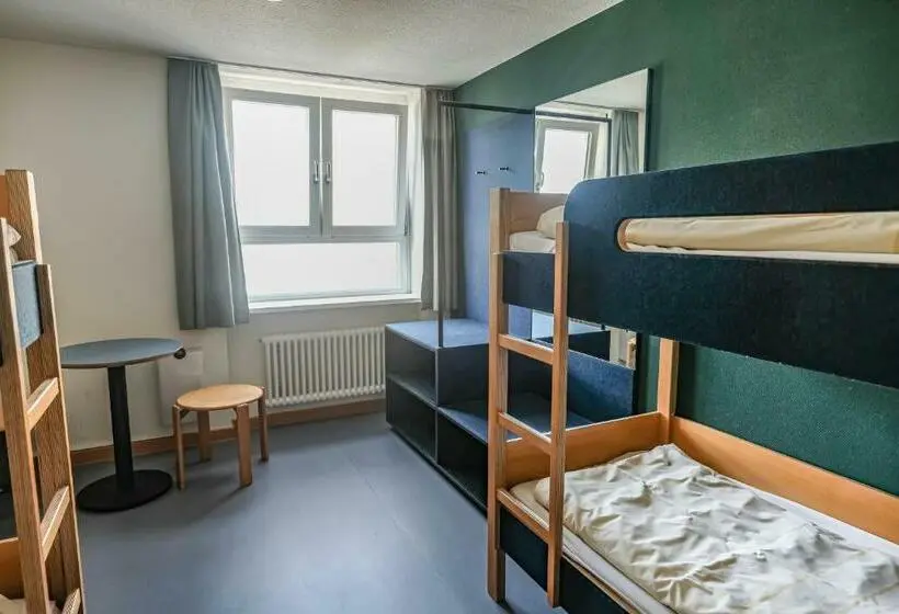 تختخواب در اتاق مشترک, Jugendherberge Stuttgart International