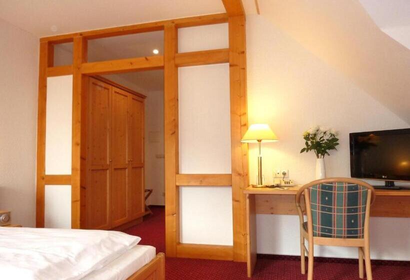 Comfort room with balcony, Landhaus Müritzgarten Hotel Garni