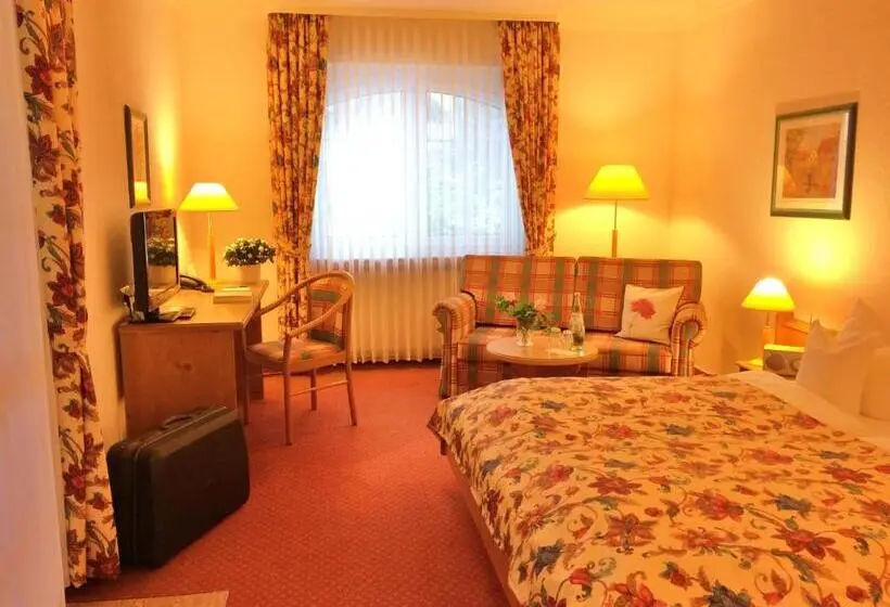 Classic-huone terassilla, Landhaus Müritzgarten Hotel Garni