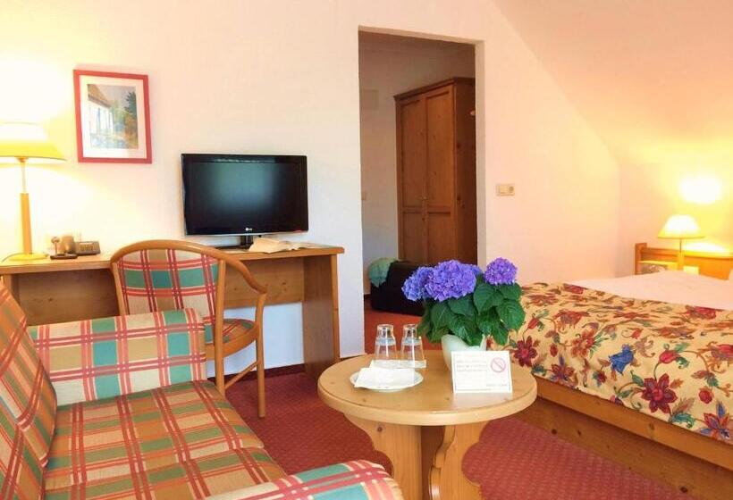 Classic room with balcony, Landhaus Müritzgarten Hotel Garni