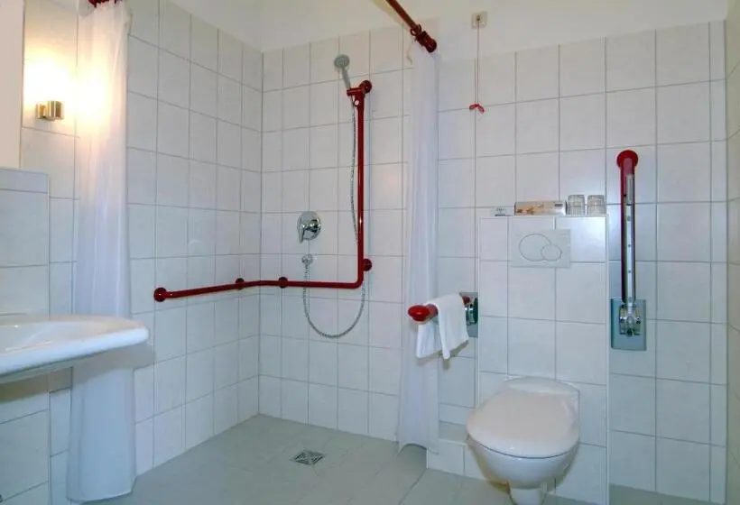 スタンダード４人部屋, Restaurant & Hotel Wismar
