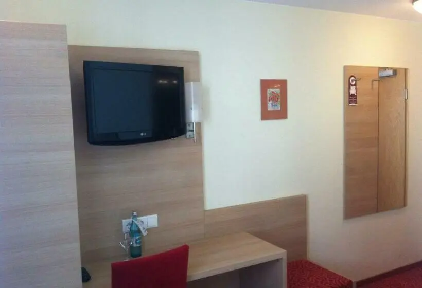 Standard Yhden Hengen Huone Kaupunkinäkymä, Tauberhotel Kette