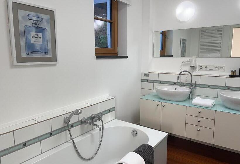 Suite Deluxe, Weingut Aparthotel Olinger