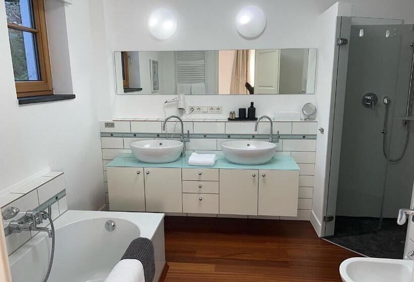 Suite Deluxe, Weingut Aparthotel Olinger