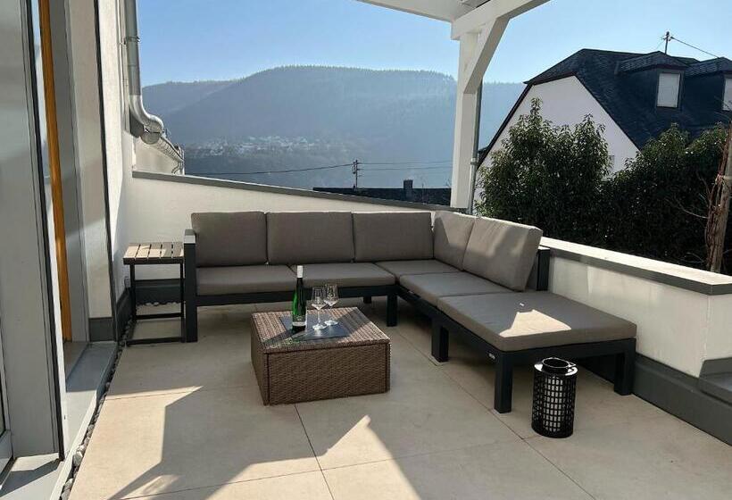 Люкс Повышенной Комфортности, Weingut Aparthotel Olinger