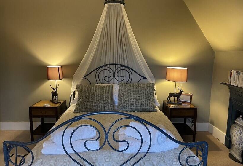 غرفة ديلوكس, Ellesmere House