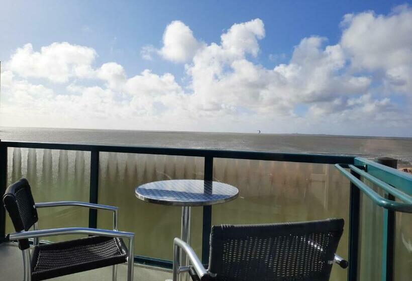 オーシャンビュースタンダードルームバルコニー付き, Beachhotel Cuxhaven