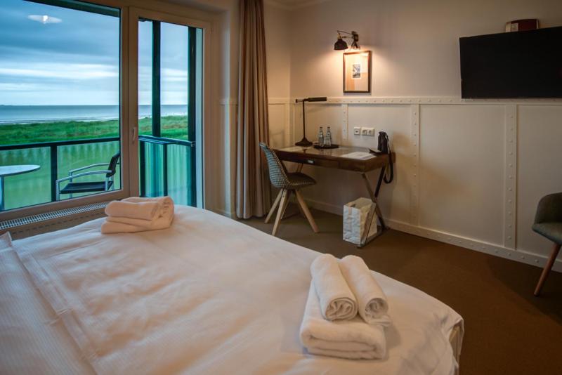オーシャンビュースタンダードルームバルコニー付き, Beachhotel Cuxhaven